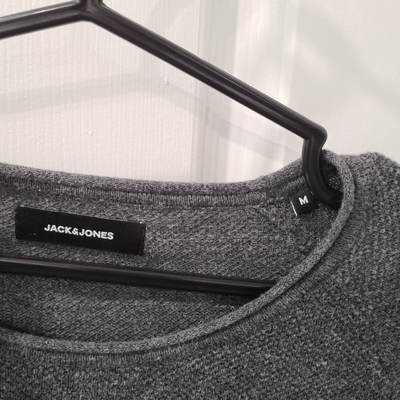 Jack&Jones long sleeve. medium - Picture 2 of 2
